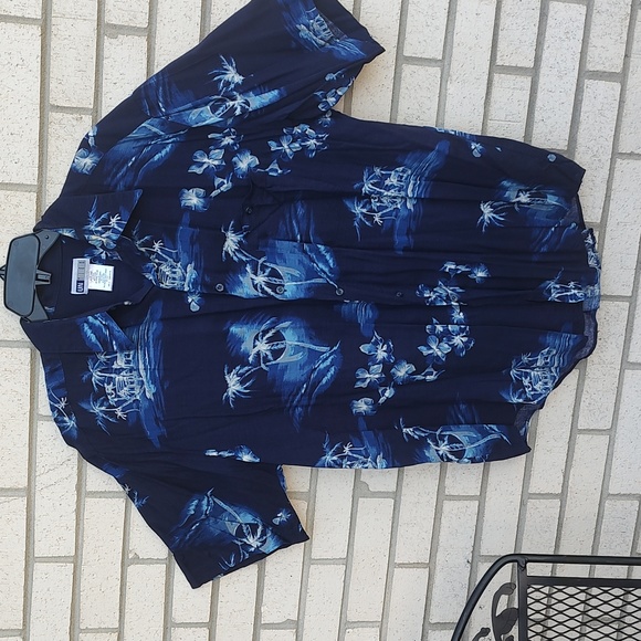 Hawaiian Men's Shirt/Palm Trees - Picture 2 of 7